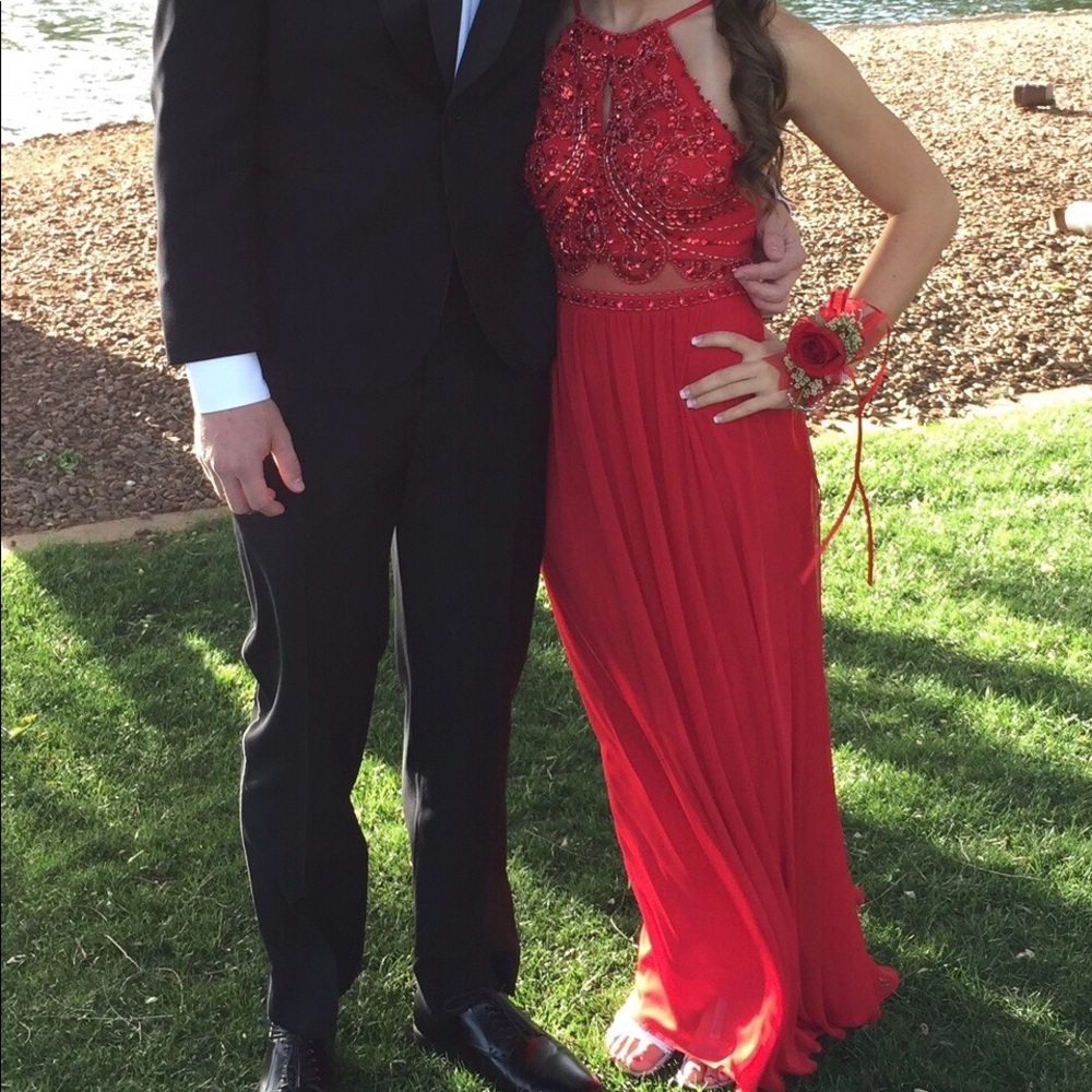 Beautiful Red Flowy Prom Dress - Picture 2 of 5